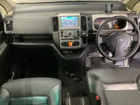 Nissan SERENA лот № 2102 оценка R  с аукциона в Японии 2