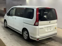 Nissan SERENA лот № 2102 оценка R  с аукциона в Японии 1