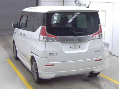 Mitsubishi Delica D:2
