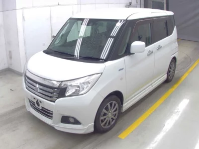 Mitsubishi Delica D:2