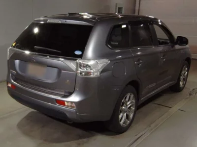 Mitsubishi OUTLANDER PHEV