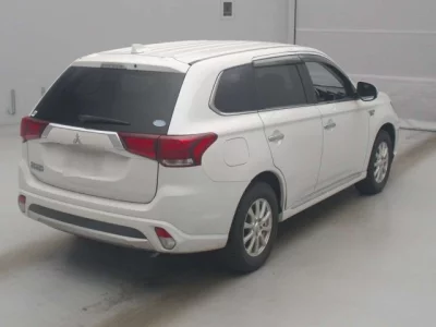 Mitsubishi OUTLANDER PHEV