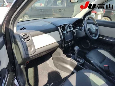 Mazda Verisa