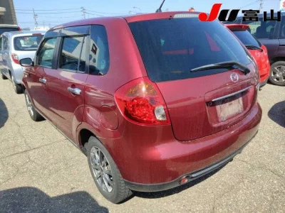 Mazda Verisa