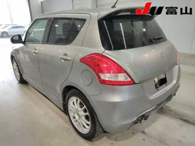 Suzuki SWIFT  с аукциона в Японии