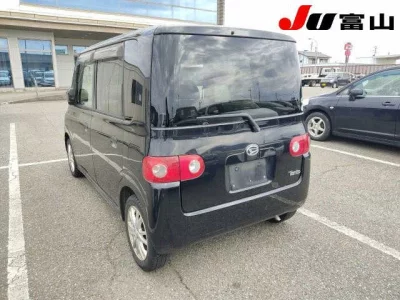 Daihatsu TANTO  с аукциона в Японии