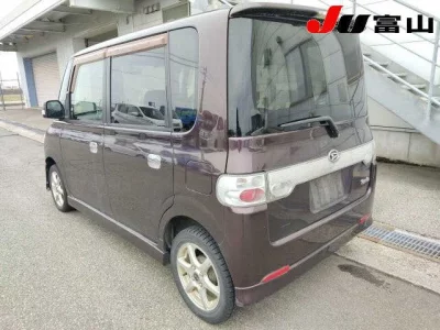 Daihatsu TANTO  с аукциона в Японии