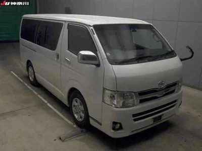 Toyota HiAce Van