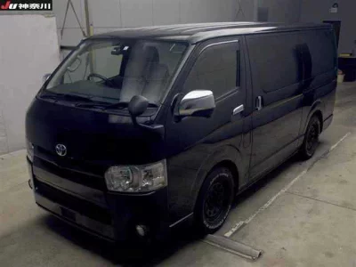 Toyota HiAce Van