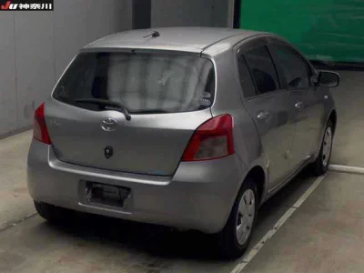 Toyota VITZ  с аукциона в Японии