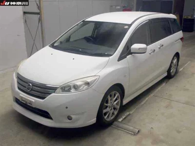 Nissan Lafesta