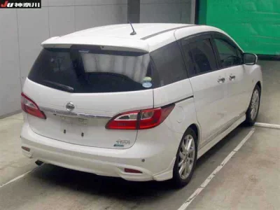 Nissan Lafesta
