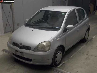 Toyota VITZ  с аукциона в Японии