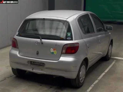 Toyota VITZ  с аукциона в Японии