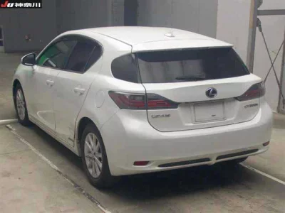 Lexus CT  с аукциона в Японии