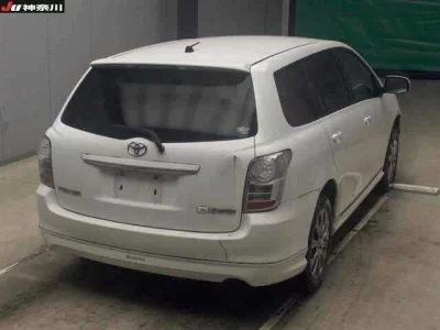 Toyota COROLLA FIELDER  с аукциона в Японии