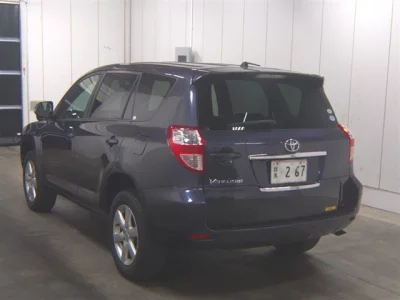 Toyota VANGUARD  с аукциона в Японии