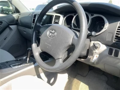 Toyota HILUX SURF  с аукциона в Японии