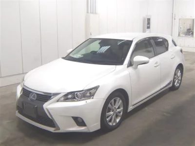 Lexus CT  с аукциона в Японии
