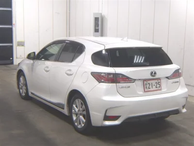 Lexus CT  с аукциона в Японии