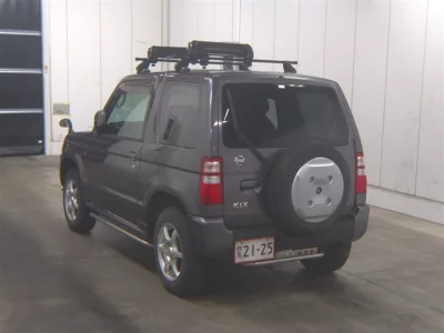 Nissan Kix
