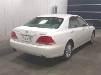 Toyota CROWN лот № 3551 оценка 3.5  с аукциона в Японии 4