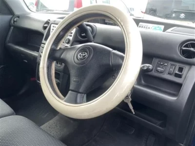 Toyota BB  с аукциона в Японии