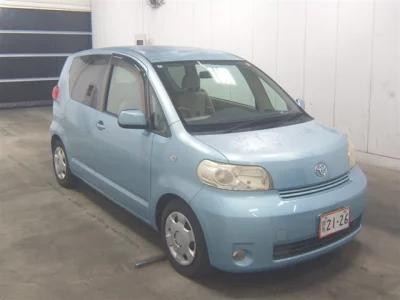 Toyota PORTE  с аукциона в Японии