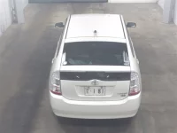 Toyota Prius лот № 7073 оценка 3.5  с аукциона в Японии 5