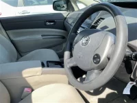 Toyota Prius лот № 7073 оценка 3.5  с аукциона в Японии 6