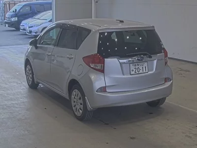 Subaru TREZIA  с аукциона в Японии