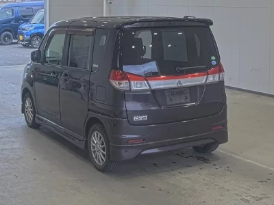 Mitsubishi Delica D:2