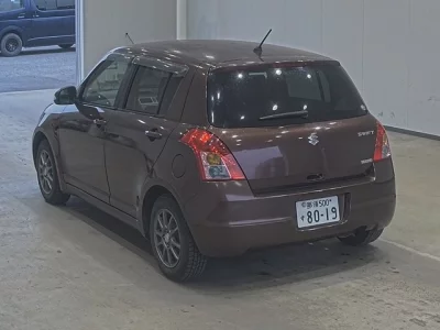 Suzuki SWIFT  с аукциона в Японии