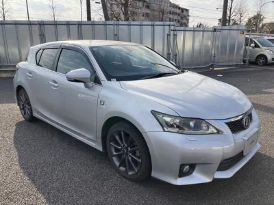 Lexus CT  с аукциона в Японии