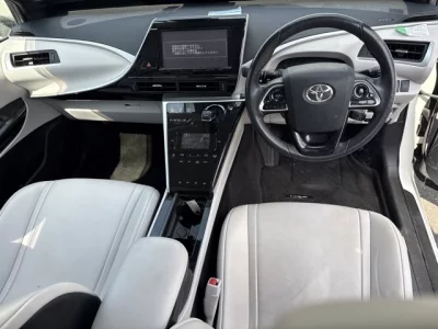 Toyota MIRAI  с аукциона в Японии