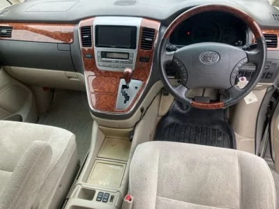 Toyota ALPHARD  с аукциона в Японии