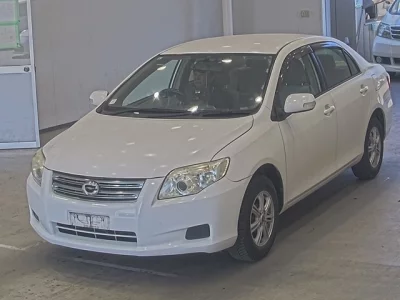 Toyota COROLLA AXIO  с аукциона в Японии