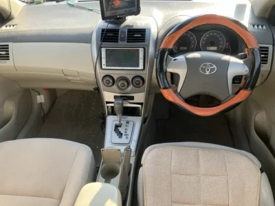 Toyota COROLLA AXIO  с аукциона в Японии