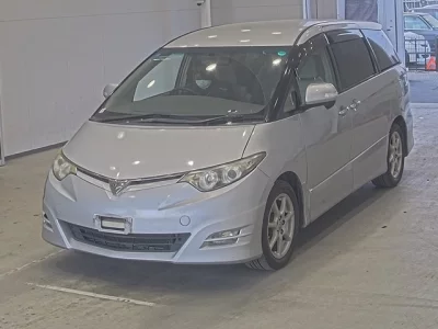 Toyota ESTIMA  с аукциона в Японии
