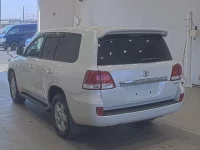 Toyota LAND CRUISER лот № 1445 оценка 3  с аукциона в Японии 1