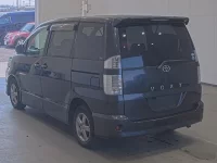 Toyota NOAH лот № 1469 оценка 3  с аукциона в Японии 1