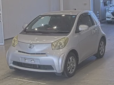 Toyota IQ  с аукциона в Японии