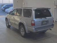 Toyota HILUX SURF лот № 1420 оценка 3.5  с аукциона в Японии 1