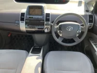 Toyota Prius лот № 1761 оценка 3  с аукциона в Японии 3
