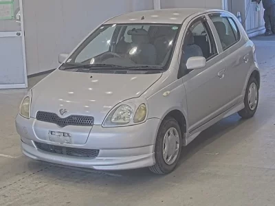 Toyota VITZ  с аукциона в Японии