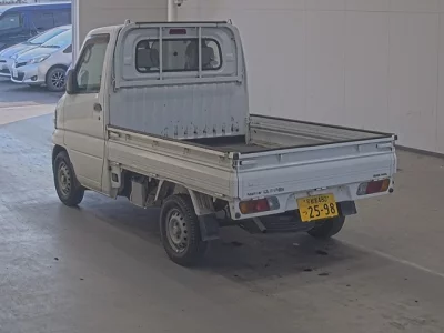 Nissan CLIPPER TRUCK