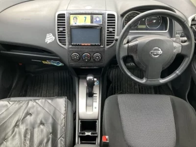 Nissan WINGROAD  с аукциона в Японии