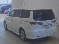 Honda ELYSION лот № 1785 оценка 3.5  с аукциона в Японии 1