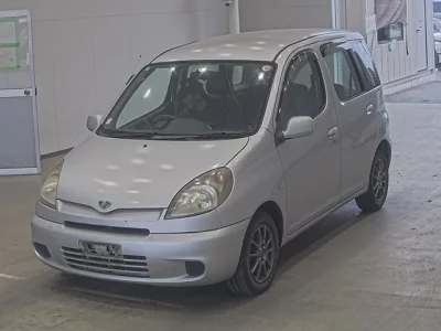 Toyota FUNCARGO  с аукциона в Японии