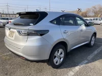 Toyota HARRIER лот № 782 оценка 3.5  с аукциона в Японии 1